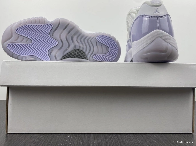 Kicktheory AH7860-101 Air WMNS Pure Jordan 11 Violet Low 0706